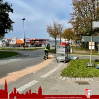 2025-10-03 Ölspur V-Markt (1).JPG