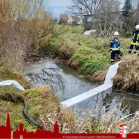2025-11-17 Öl auf Roth (2).JPG