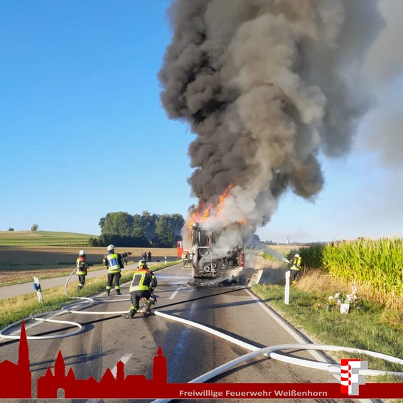 2022-08-12_brand_bus_1.jpg