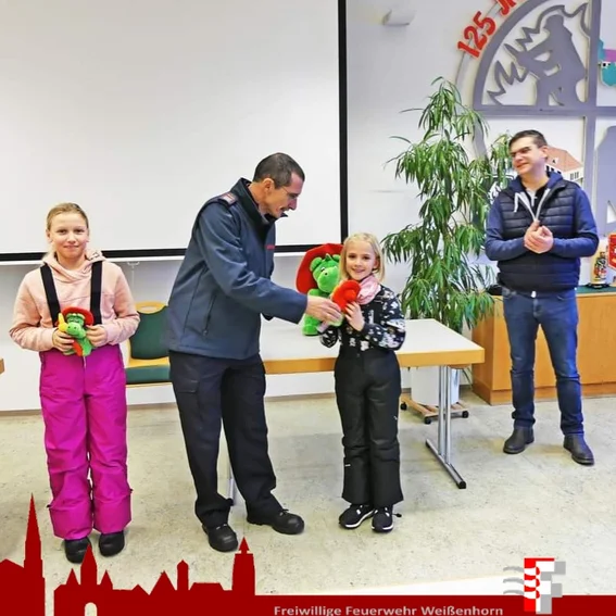 2022_Namensgeber_Kinderfeuerwehr.jpg