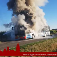 2022-08-12_brand_bus_2.jpg