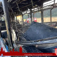 2022-08-12_brand_bus_3.jpg